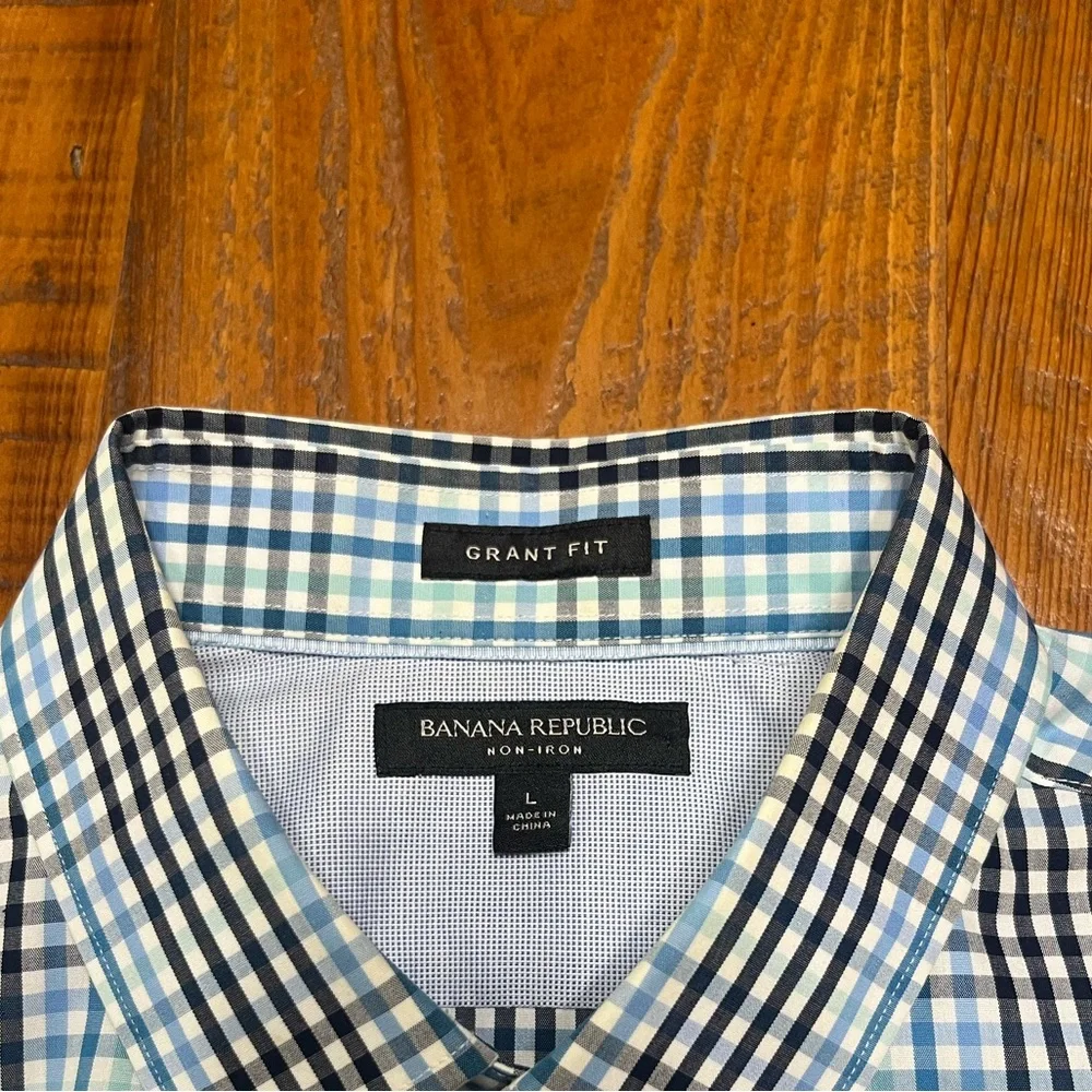 Banana Republic Grant Fit Non Iron Long Sleeve Button Down Shirt Size Large